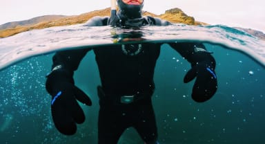 Thumbnail about snorkeler-in-kleifarvatn