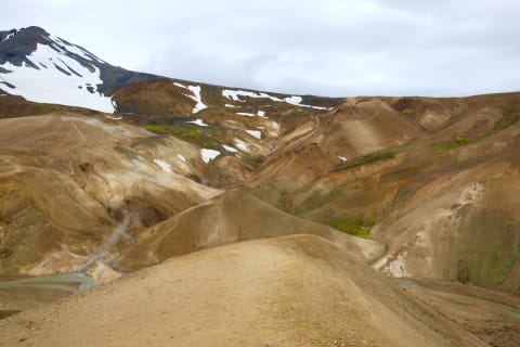 Cover image for the Kerlingarfjöll Mountains - A striking geothermal area experience