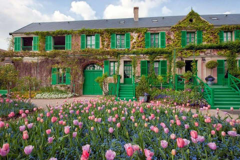 Cover image for the Giverny and Versailles Full Day Private Tour from Paris experience
