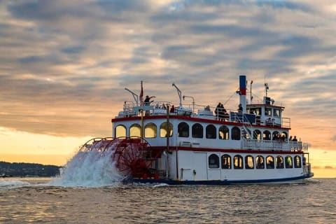 Cover image for the 5 Days in Vancouver Multiactivity Adventure Tour experience