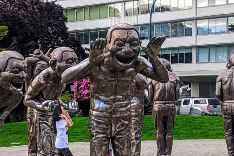 Cover image for the 2 Unforgettable Hours in Vancouver experience