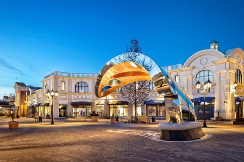 Cover image for the Vancouver Lay Over Shopping (Mc ArthurGlen Designer outlet Mall ) Tour Private experience