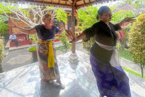 Cover image for the Ubud Private Tour with 7 Option Art and Cultural Activities experience