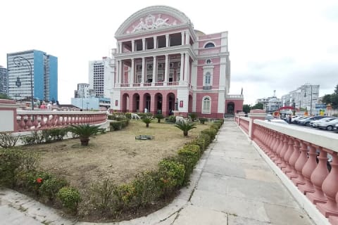 Cover image for the Private city tour through the historic center of Manaus experience