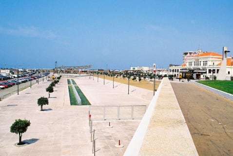 Cover image for the Private car transfer from Porto to Povoa de Varzim experience