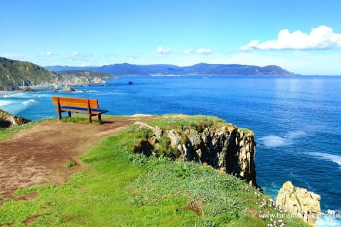 Cover image for the Full Day Tour to Rías Altas and Fuciño do Porco from Santiago experience