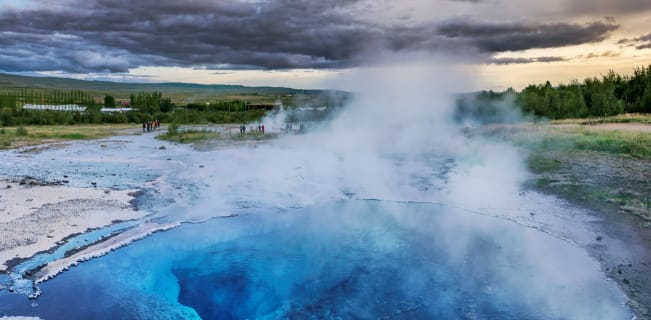 Cover image for the Exploring Iceland during COVID19 experience