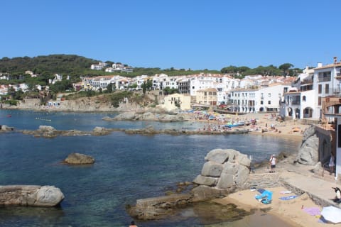 Cover image for the COSTA BRAVA TYPICAL TOWNS FULL DAY TOUR experience