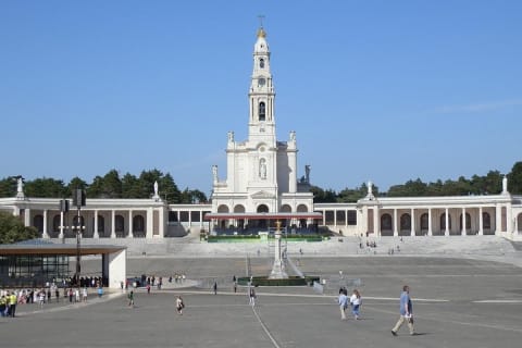 Cover image for the 4 Day Lisbon and Fatima Guided tour from Madrid (C340) experience