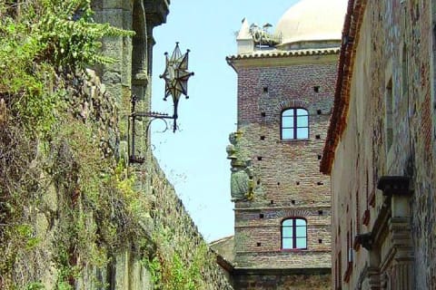 Cover image for the 2-Day Merida and Seville from Madrid (C-421) experience