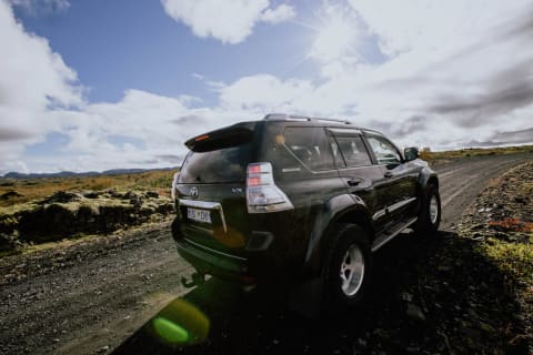 Cover image for the Private Luxury Airport Transfer from Reykjavik to Keflavik International Airport experience