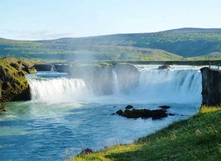 Cover image for the Magnificent Waterfalls experience