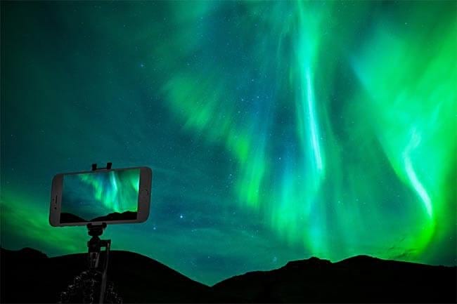 Gray Line Iceland - Photographing the Northern Lights - Gray Line