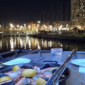 Valencia Evening Cruise with Dinner and Drinks