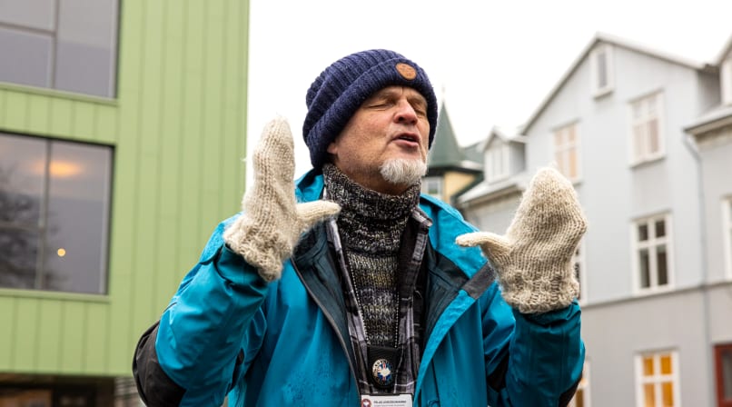 A guide from Your Friend in Reykjavik excitedly sharing a story about cats in Iceland