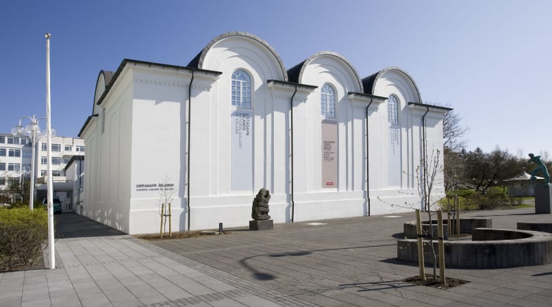 The main emphasis of the collection is on 20th and 21st century Icelandic art, but international art is featured as well.