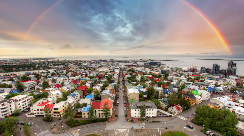 Reykjavík under Rainbow