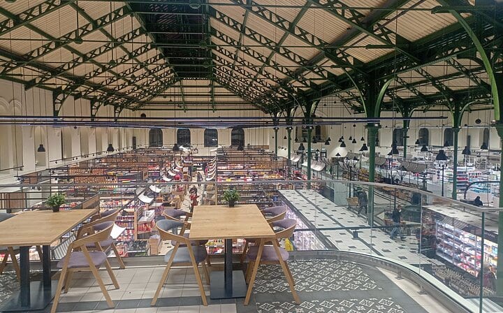 The old city food hall