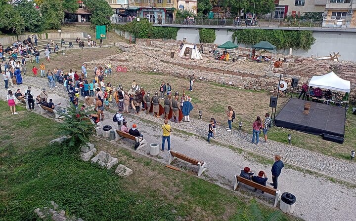 Ancient Serdica : The remains of the wall