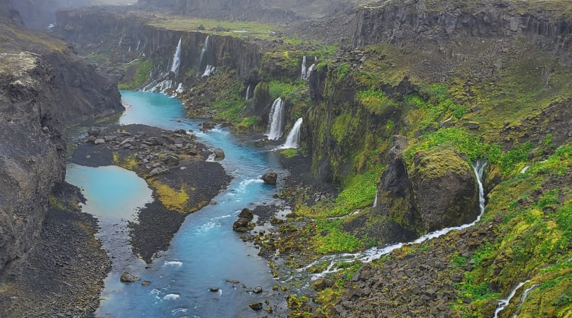 We top here everyday at Sigolduglufur (Valley of Tears ) on our way back from Landmannalaugar