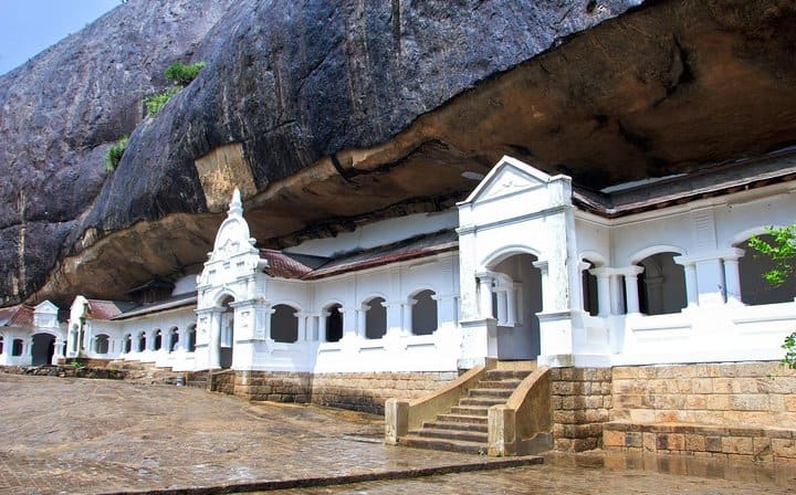 Dambulla Cave Temple