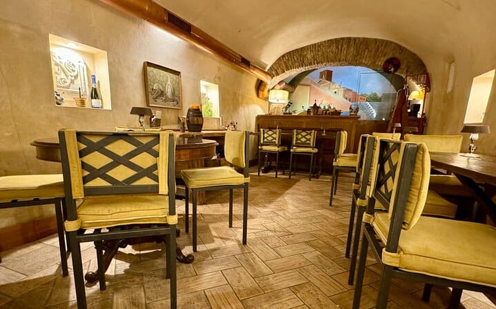 Rome Lunch Food Tasting with Wine Pairing Experience Trastevere