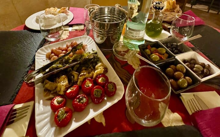 Rome Lunch Food Tasting with Wine Pairing Experience Trastevere