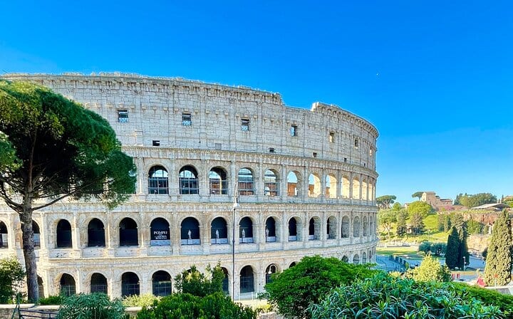 Rome Private Tour Colosseum, Baths of Caracalla and Circus Maximus VIP Entrance
