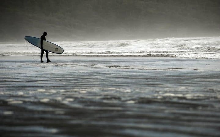 Tofino Surfing