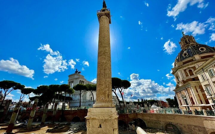 Rome Trajan Column and Markets, and Imperial Forum Private Tour