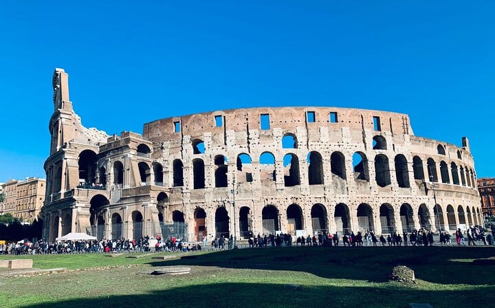 Colosseum, Roman Forum, Palatine Hill, and Panoramic Views Tour