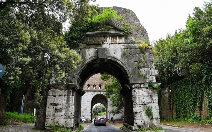 Porta San Sebastiano