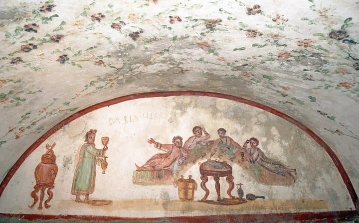 Rome Exclusive Underground Catacombs Guided Tour & Hop-on Hop Off Open Bus Tour