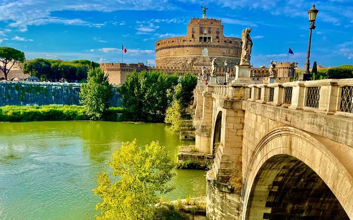 Private Exclusive Colosseum, Vatican Museum & Rome chauffeured Sightseeing Tour of Rome