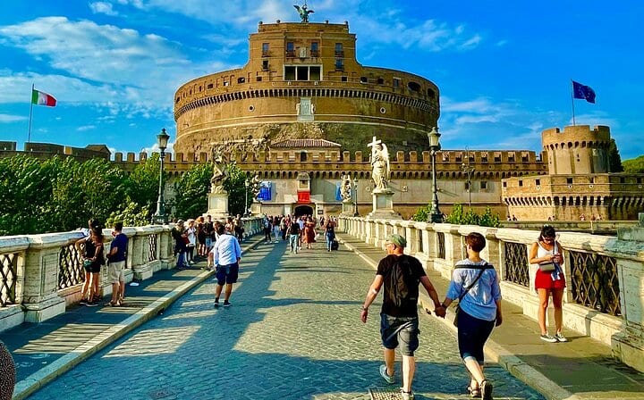 Castel Sant Angelo & Breakfast Hadrian's Tomb Guided Private Tour