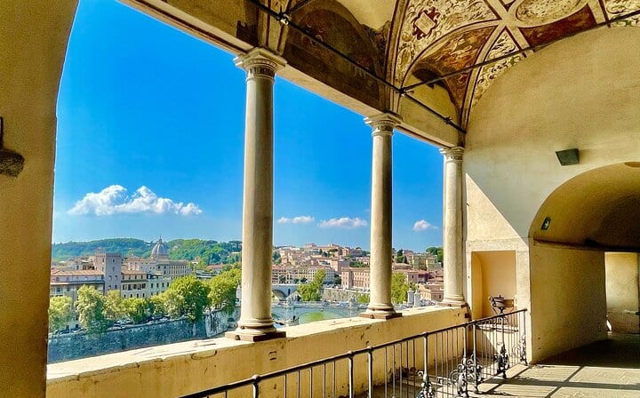 Exclusive | Castel Sant Angelo & Breakfast Hadrian's Tomb Private Guided Tours