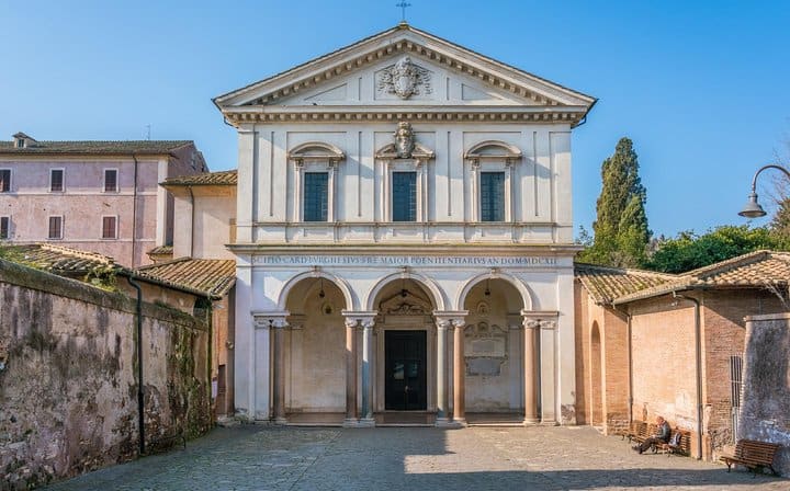 Rome Exclusive Underground Catacombs Guided Tour & Hop-on Hop Off Open Bus Tour
