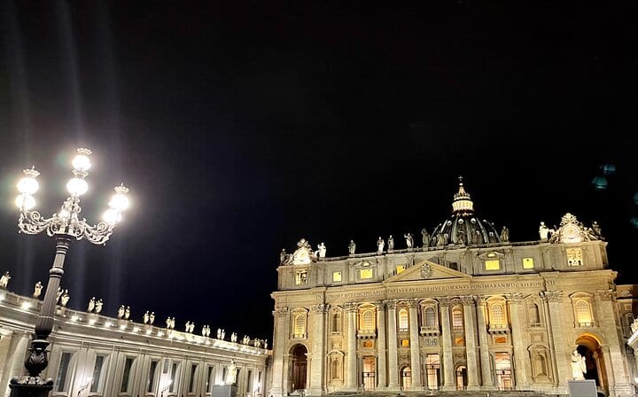 Best of Rome_By_Night Tours St Peter's Basilica by night