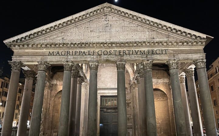 Rome_By_Night Tours Pantheon by night by car