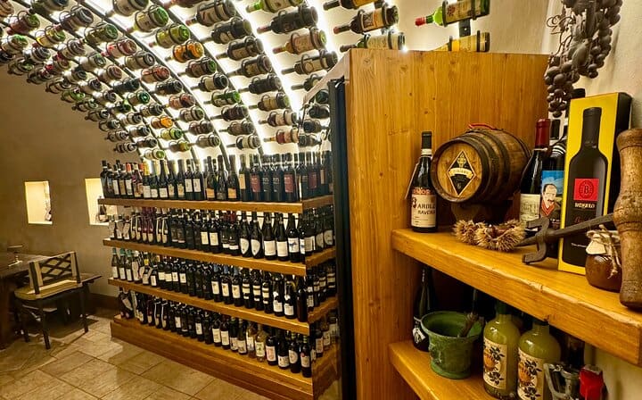 Rome Lunch Food Tasting with Wine Pairing Experience Trastevere