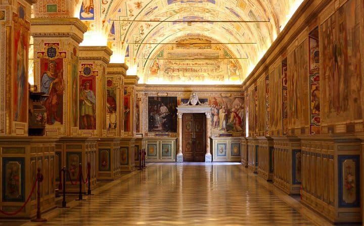 Vatican Museum and Sistine Chapel Skip-the-Line Guided Group Tour