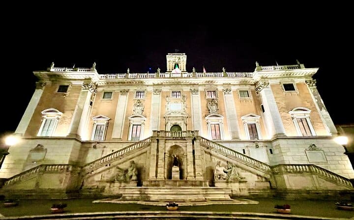 Best of Rome_By_Night Tours Capitoline Hill by night by car