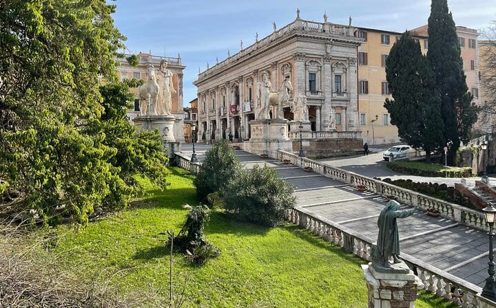 Colosseum, Roman Forum, Palatine Hill, and Panoramic Views Tour