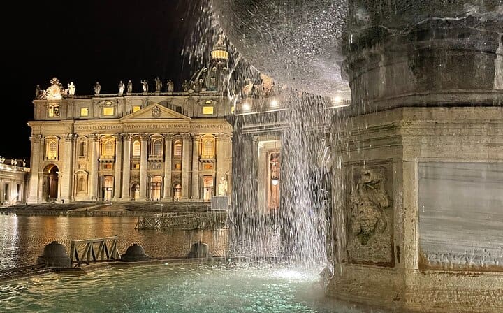 Best of Rome_By_Night Tours St Peter's Basilica by night by car