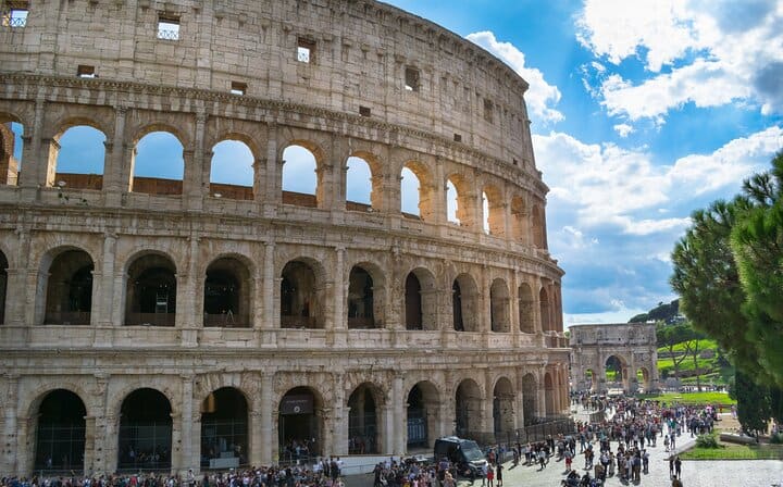 Colosseum, Roman Forum, Palatine Hill, and Panoramic Views Tour