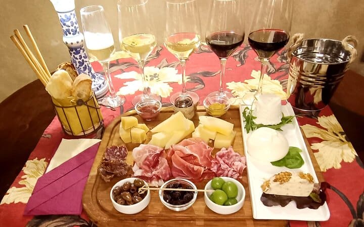 Rome Dinner Food Tasting with Wine Pairing Experience Trastevere