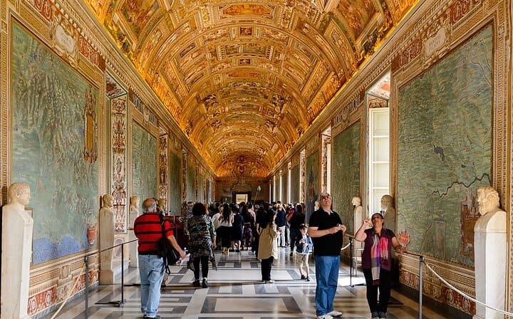 Best of Rome in Two Days Private Guided Tour and Chauffeur Service -VIP Entrance