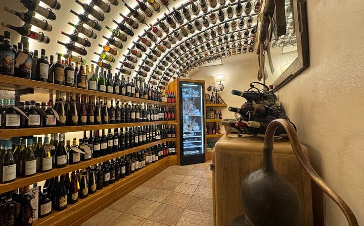 Rome Dinner Food Tasting with Wine Pairing Experience Trastevere