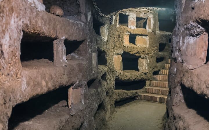 Rome Sightseeing and Catacombs Exclusive Underground Guided Tour, Tickets and Transfer included