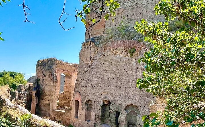Rome Sightseeing and Catacombs Exclusive Underground Guided Tour, Tickets and Transfer included